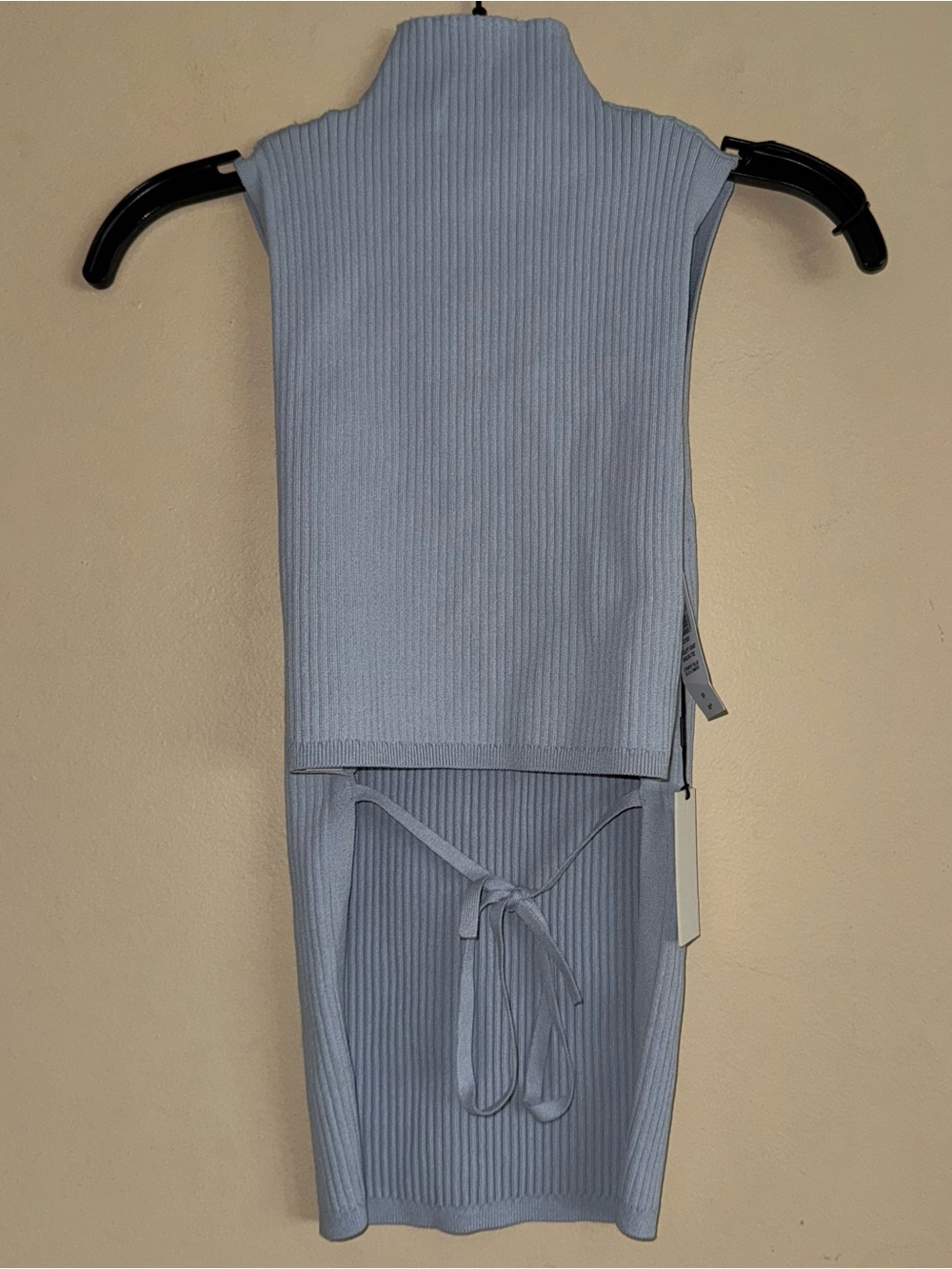 Aritzia Babaton SCULPT KNIT BACK-TIE Tank in CEMENT BLUE Size S NWT!